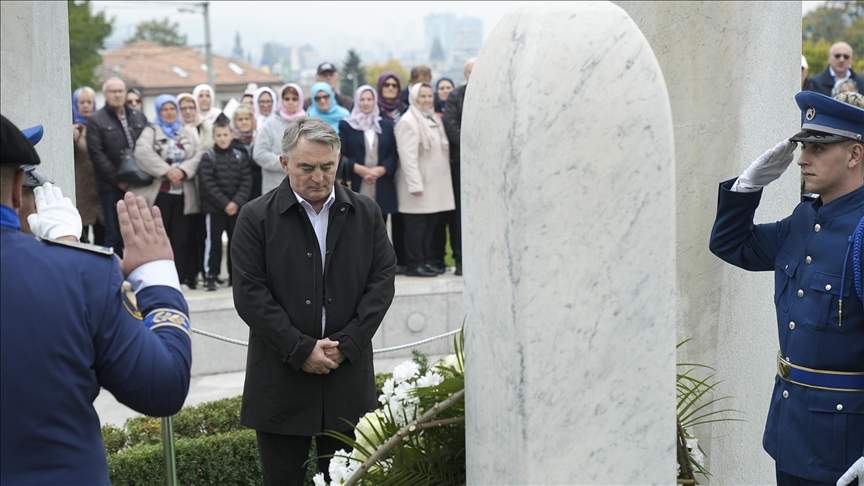 Komšić: Alija Izetbegović je bio je mudar i dobronamjeran čovjek 